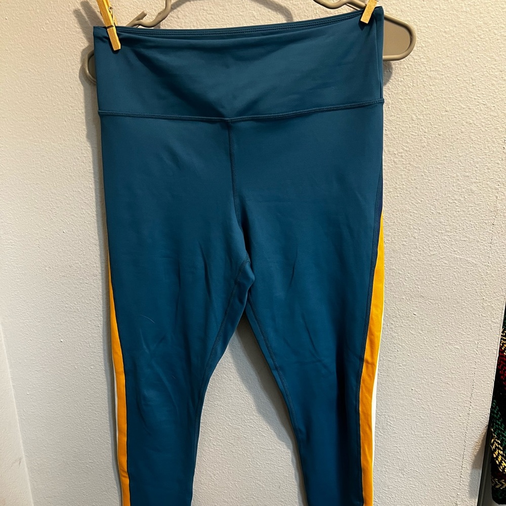 Zyia athletic leggings size 8/10